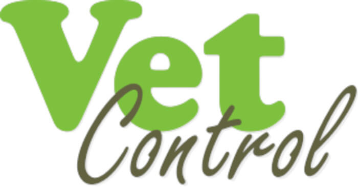 Logo do Vet Control, concorrente da Simplesvet. O logo possui fontes distintas entre as palavras Vet e Controle. Ambas tem a cor verde sendo o Vet com um verde mais claro